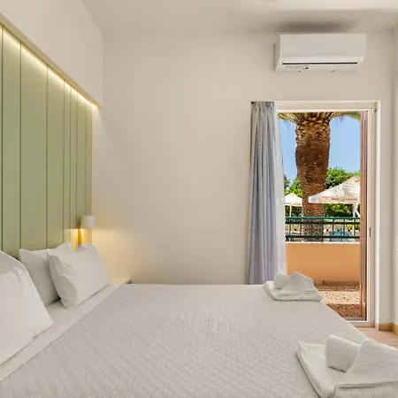 Lefktron Hotel Stoúpa