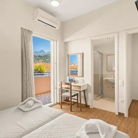 Hotel Lefktron Stoupa