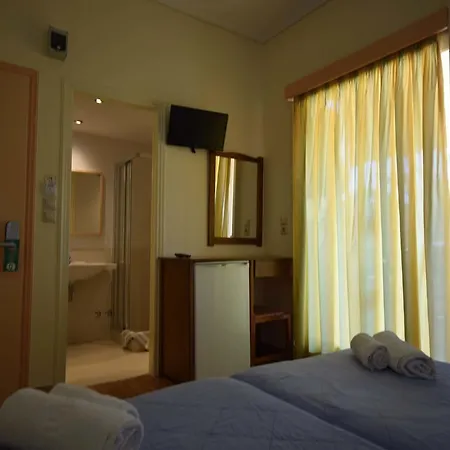 Hotel Lefktron Stoupa