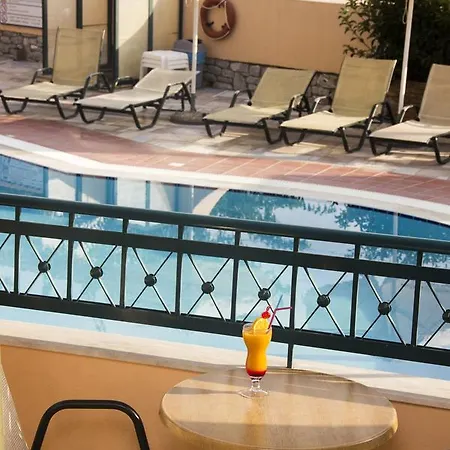 Otel Lefktron 2*