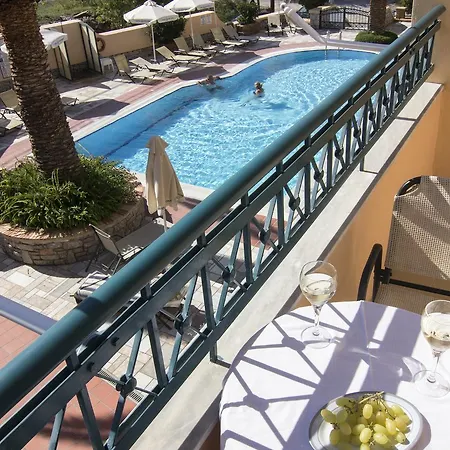 Lefktron Hotel Stoúpa