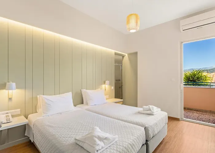 فندق Lefktron 2*