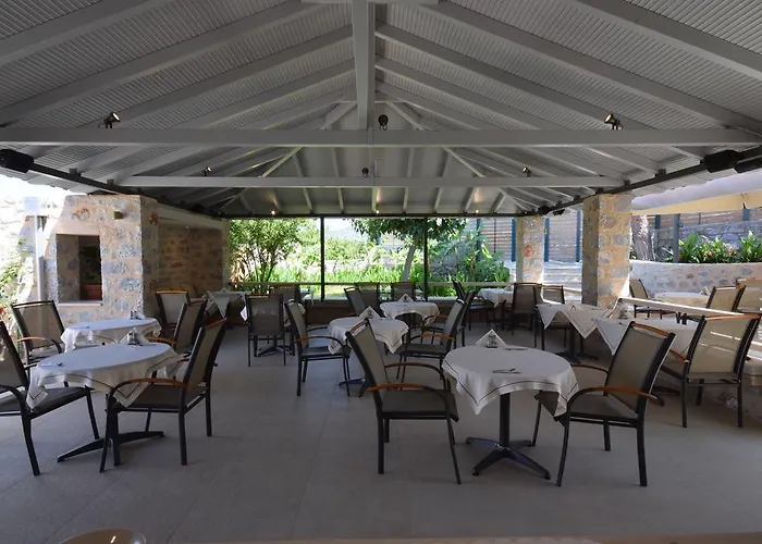 فندق Lefktron 2*